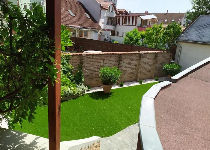 Zoli Apartmanok-Zoli Koelcsey 19 Villa