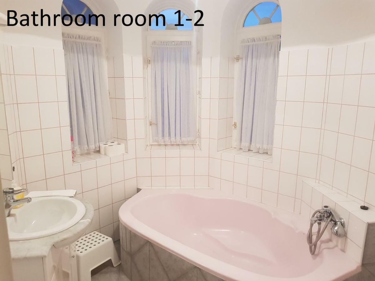 Apartment Zoli Apartmanok-zoli Koelcsey 19