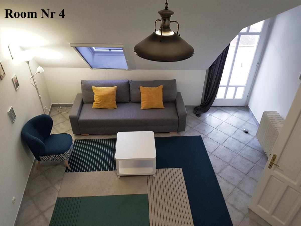 Zoli Apartmanok-zoli Koelcsey 19